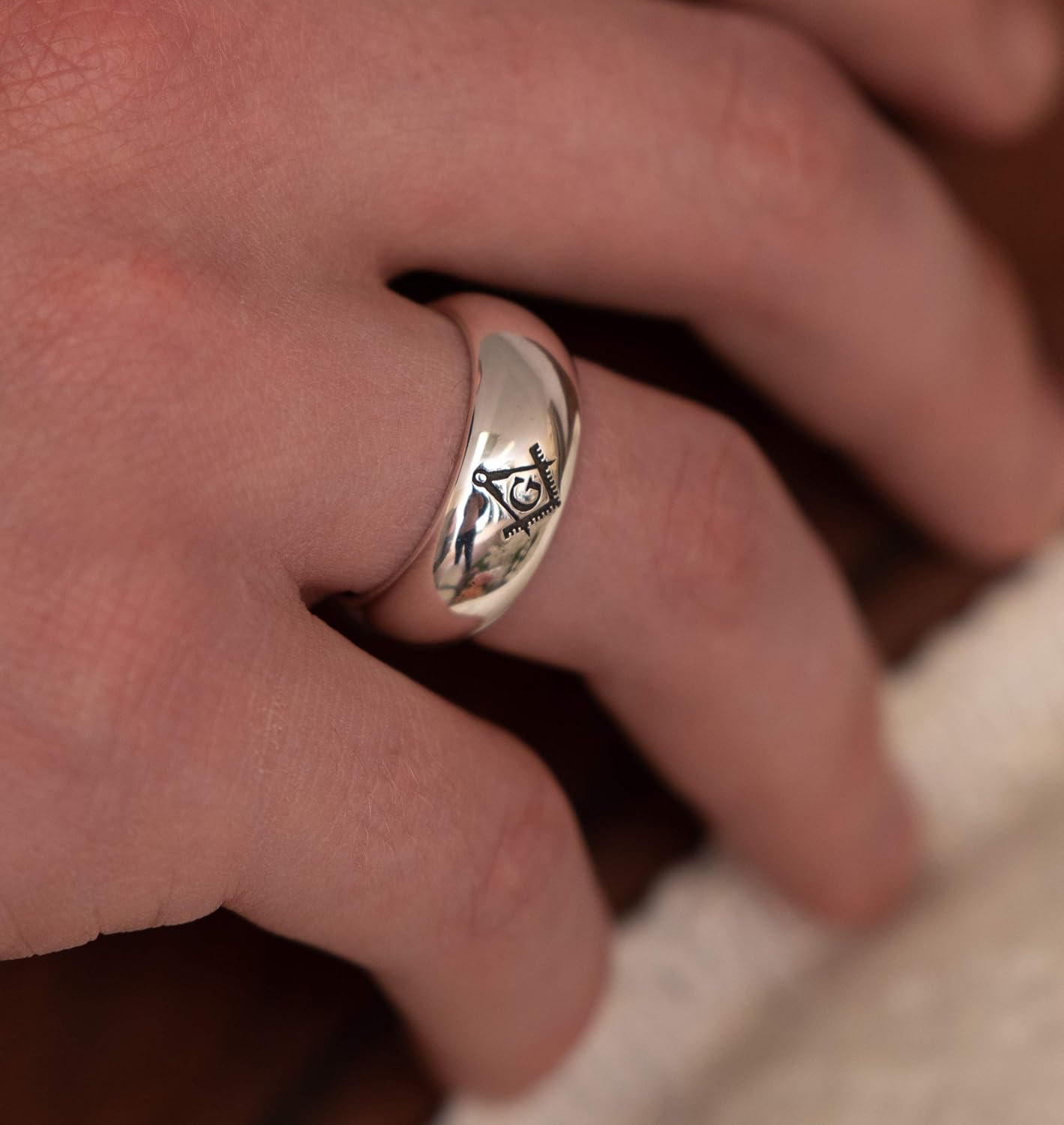 US Jewels Mens 925 Sterling Silver 8mm Half Round Masonic Master Mason Ring Band